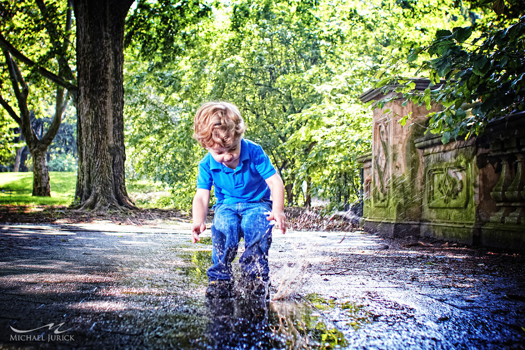 © Michael Jurick photo of twins in nyc by top New York Photographer Michael Jurick