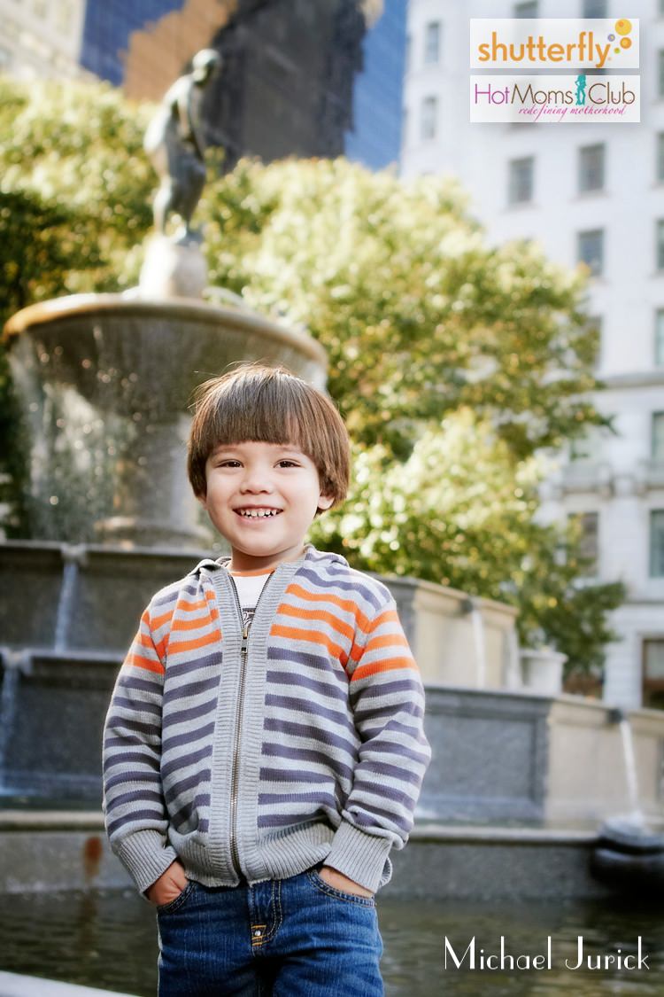 Shutterfly & Hot Moms Club Family Photo day photographs by top New York Photographer Michael Jurick