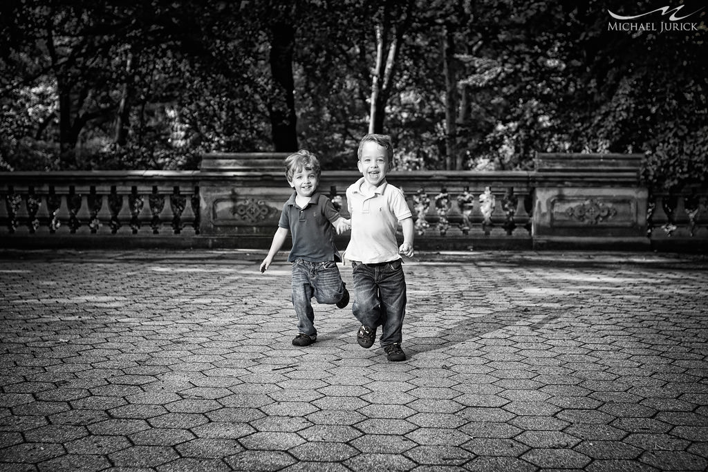 photo of twins in nyc by top New York Photographer Michael Jurick