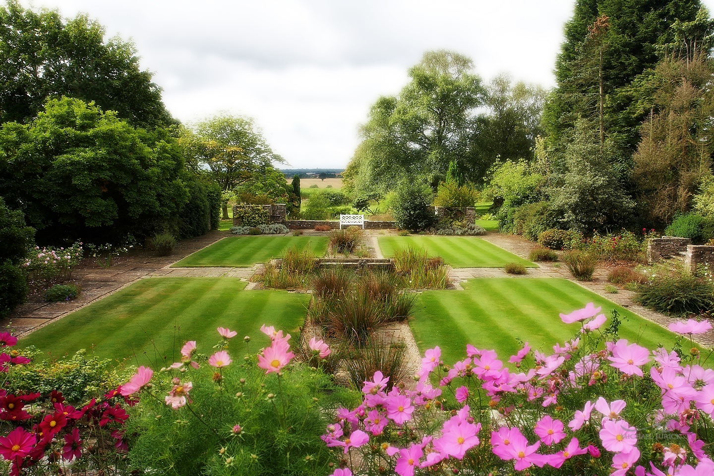 stunning photographs of England by top New York Photographer Michael Jurick