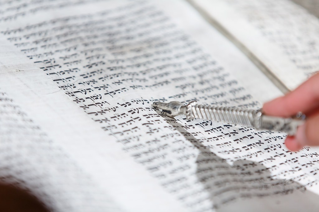 stunning photographs of a Bar Mitzvah at The Pierre A Taj Hotel by top New York Photographer Michael Jurick