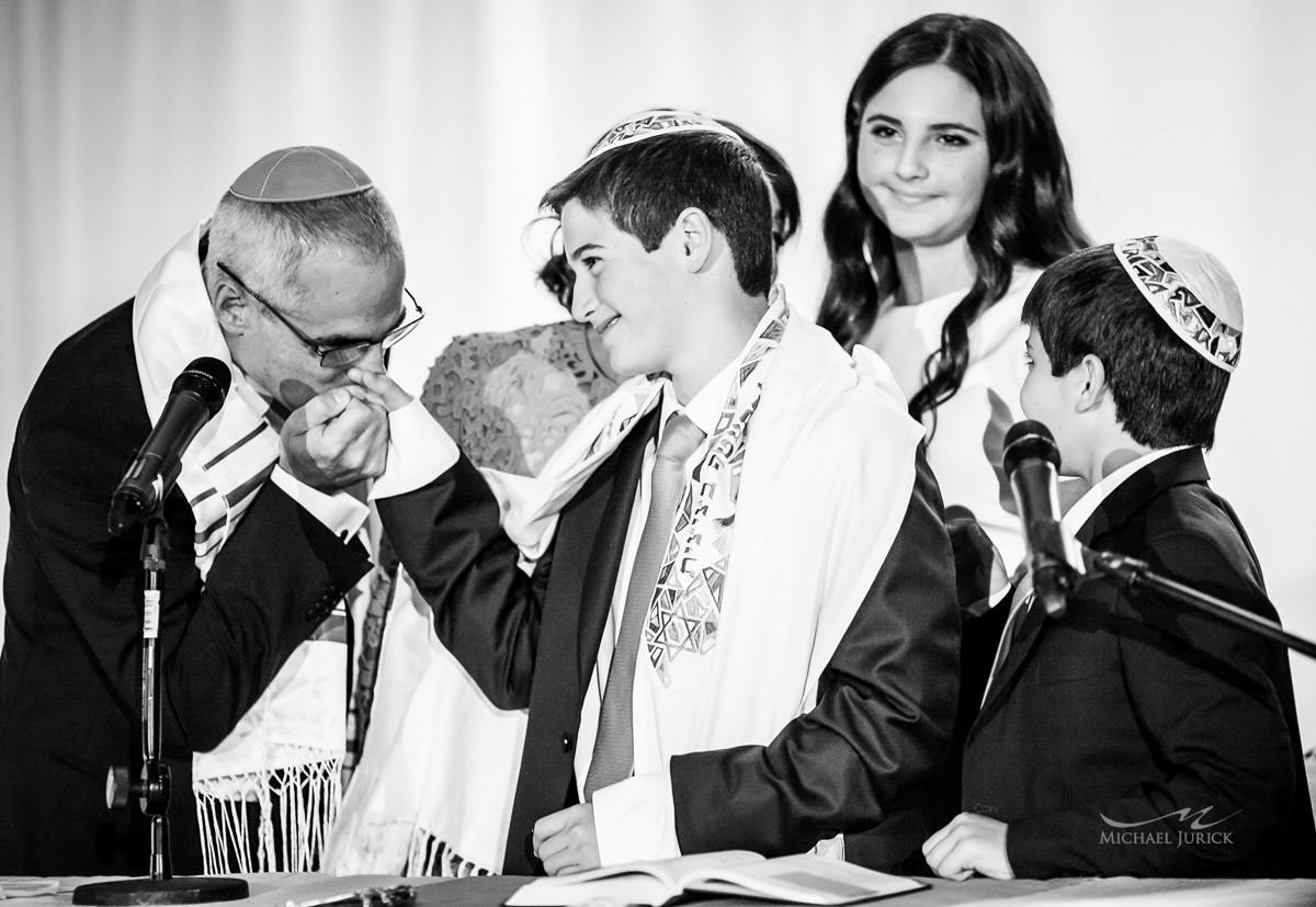 Rockin Bar Mitzvah at Basketball City by top New York Photographer Michael Jurick