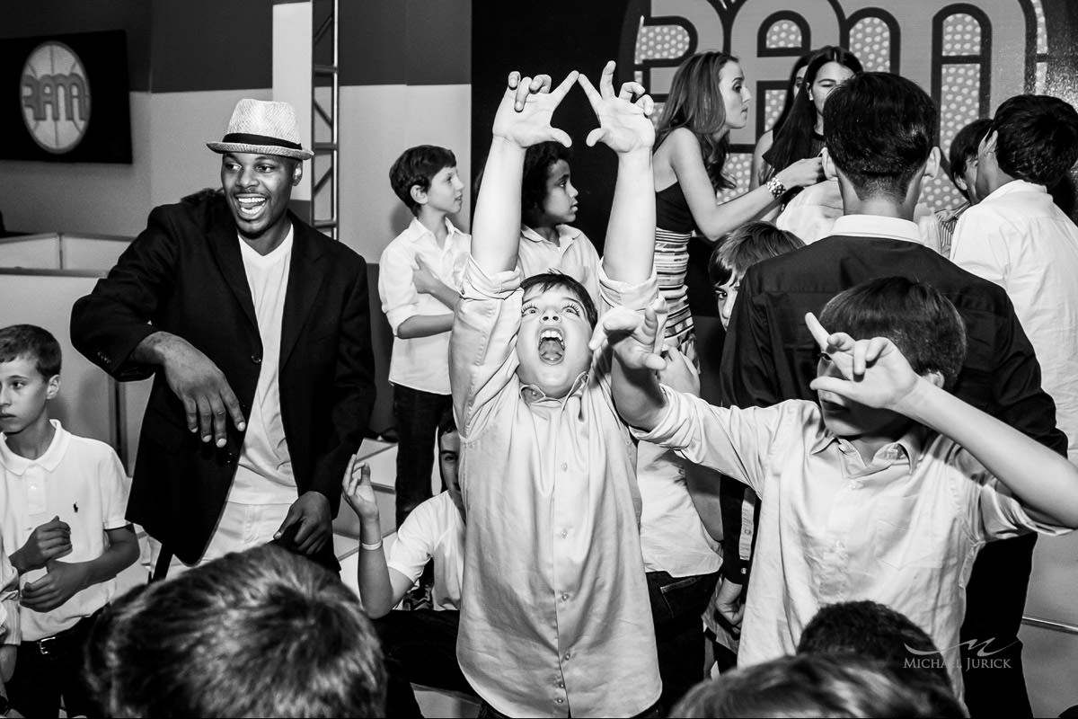 Rockin Bar Mitzvah at Basketball City by top New York Photographer Michael Jurick