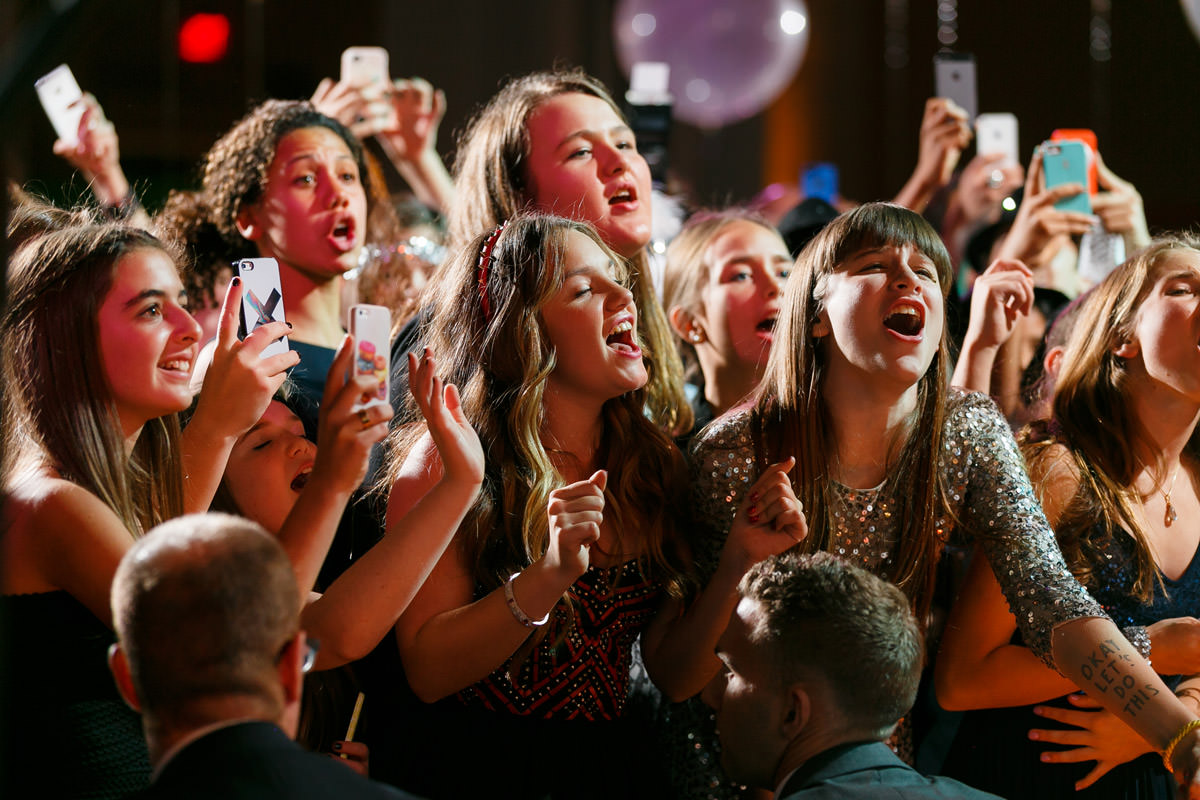 Stunning Bat Mitzvah photographs at the Brooklyn Museum by top New York Photographer Michael Jurick