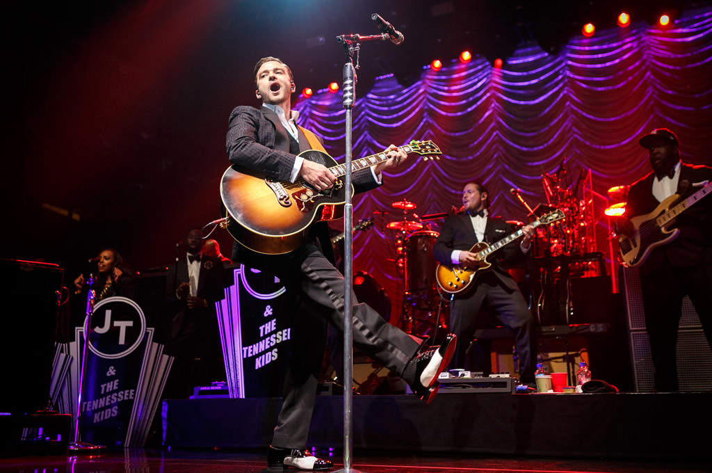 Live photos of Justin Timberlake's super stealth Cinco De Mayo show at Roseland Ballroom, May 5, 2013. by top New York Photographer Michael Jurick