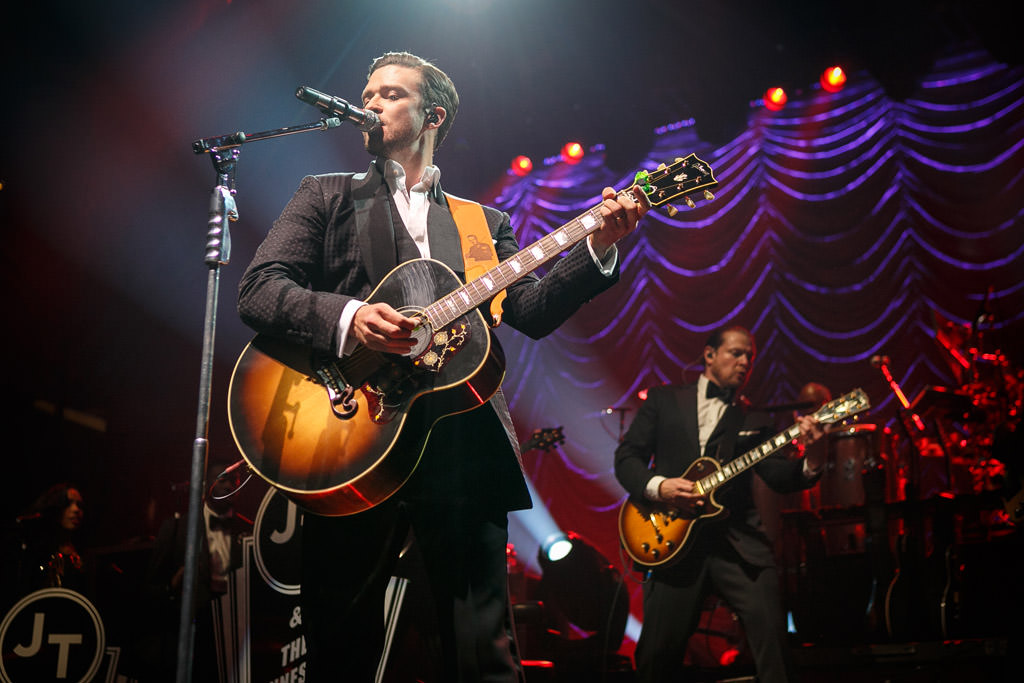 Live photos of Justin Timberlake's super stealth Cinco De Mayo show at Roseland Ballroom, May 5, 2013. by top New York Photographer Michael Jurick