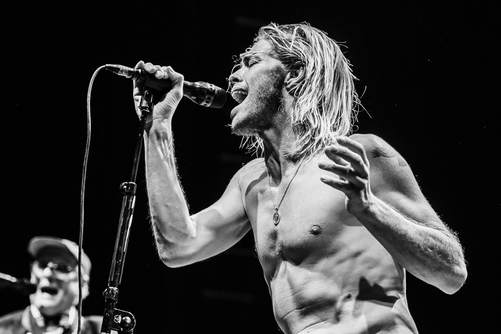 Photos of the Sound City Players at the Hammerstein Ballroom, New York City by top New York Photographer Michael Jurick