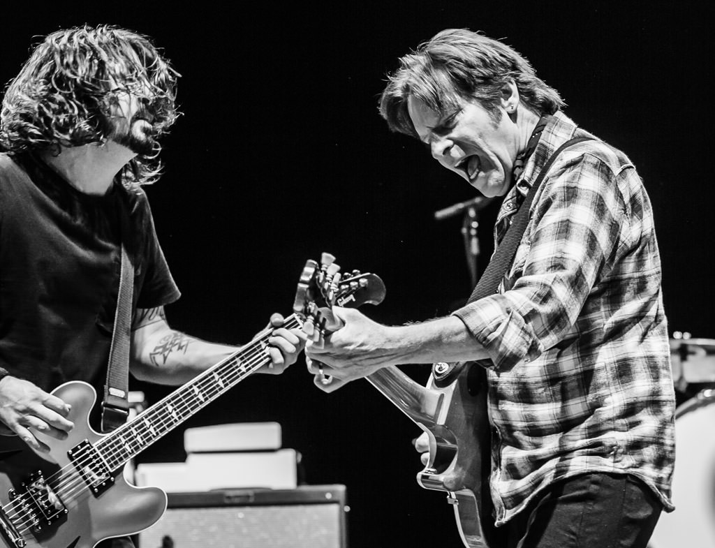 Photos of the Sound City Players at the Hammerstein Ballroom, New York City by top New York Photographer Michael Jurick